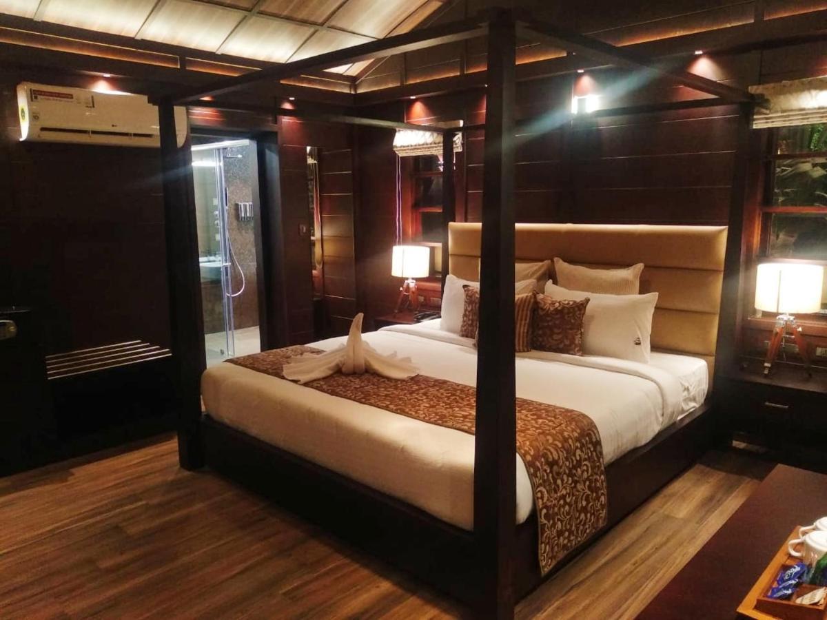 Maliekal Heritance Cherai Cochin Resort